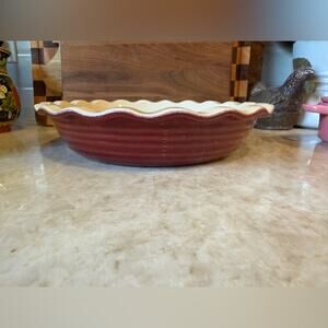 Emile Henry France stoneware ruffled pie dish